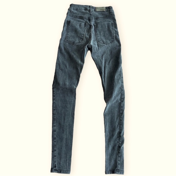 CARMAR Denim style # D088180 size 24 faded Jean black stretchy jeans/jeggings - Picture 8 of 14